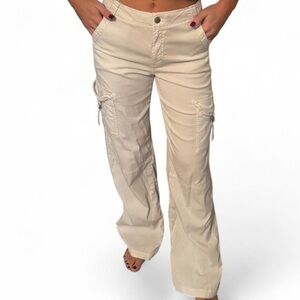 American Eagle Outfitters Cream Stretch Pants
